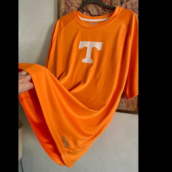 UNIVERSITY OF TENNESSEE VOLUNTEERS T LOGO LIGHTWEIGHT SHORT SLEEVE SHIRT MENS L - Picture 11 of 11